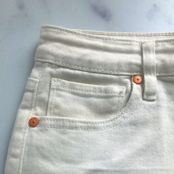 Sanctuary Denim Sidewalk Shorts White Cutoffs Size 27 - Picture 8 of 12